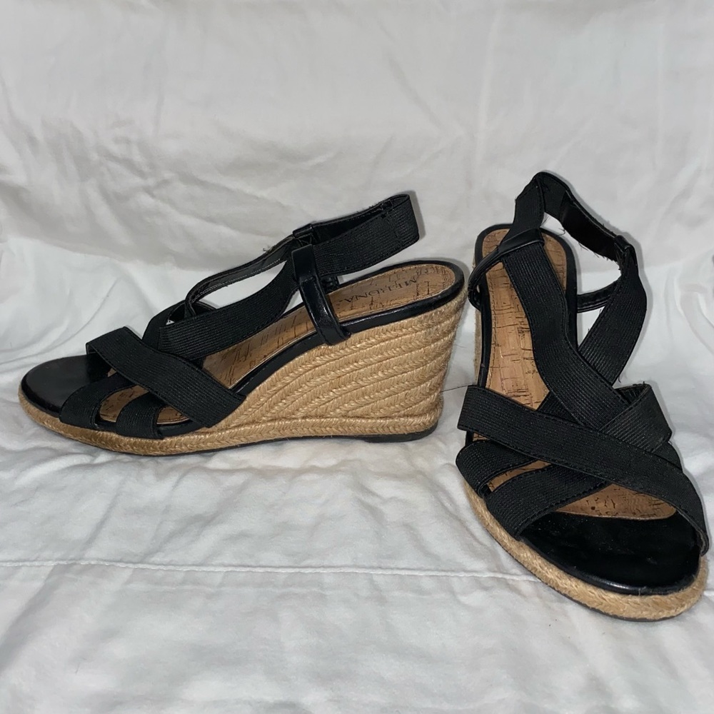 Black criss-cross wedges